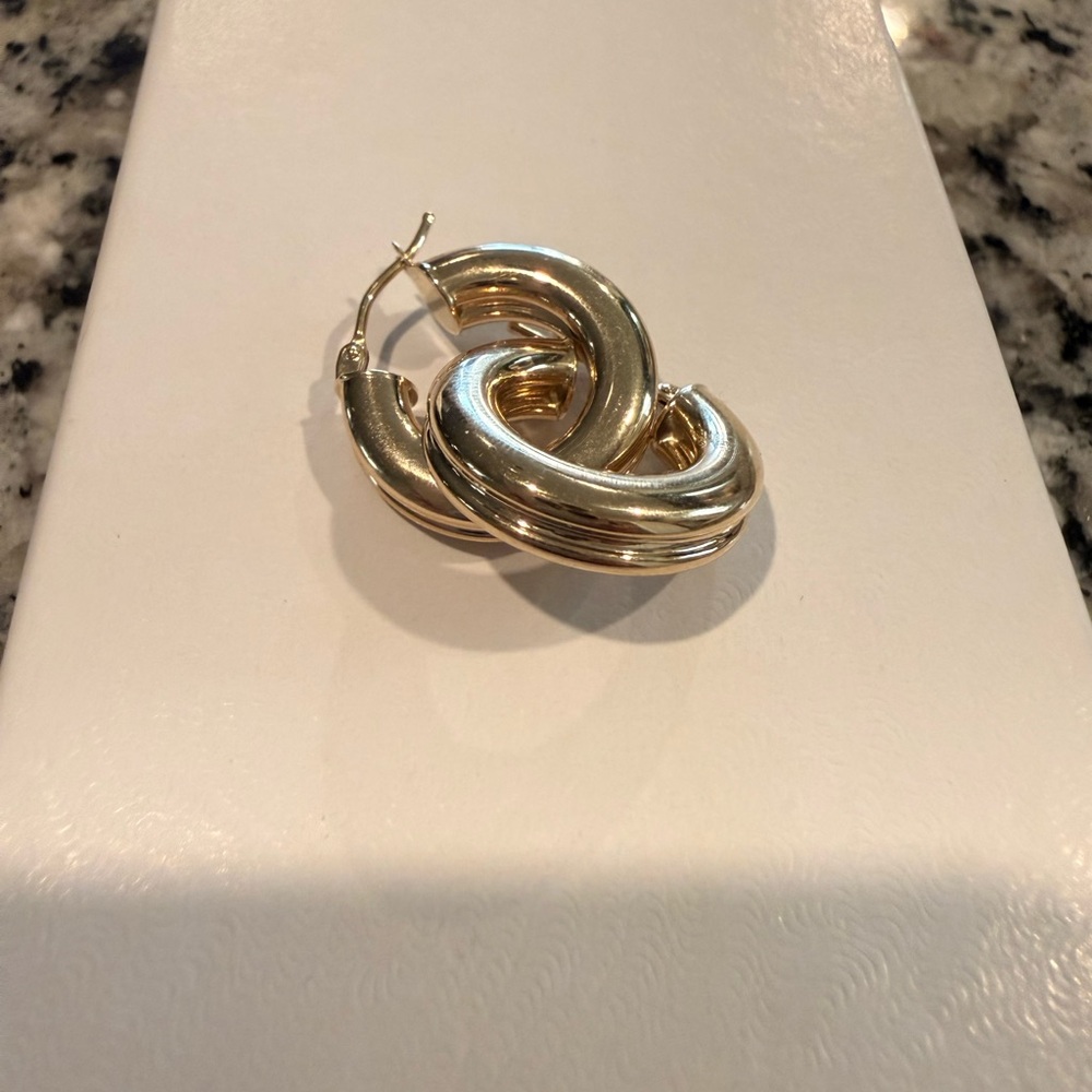 14K Gold Elegant Gold Hoop Earrings